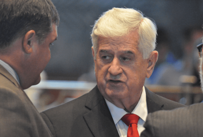 24CLIFF-photo-Alario