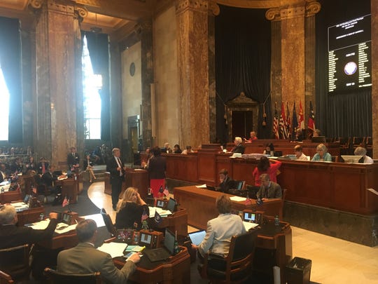 e6ff334c-9456-48d2-92da-fbaebcb9be46-30BUDGET__The_Louisiana_Senate_passed_on_Thursday_in_a_35-2_vote_a_30_billion_state_operating_budget_for_next_year